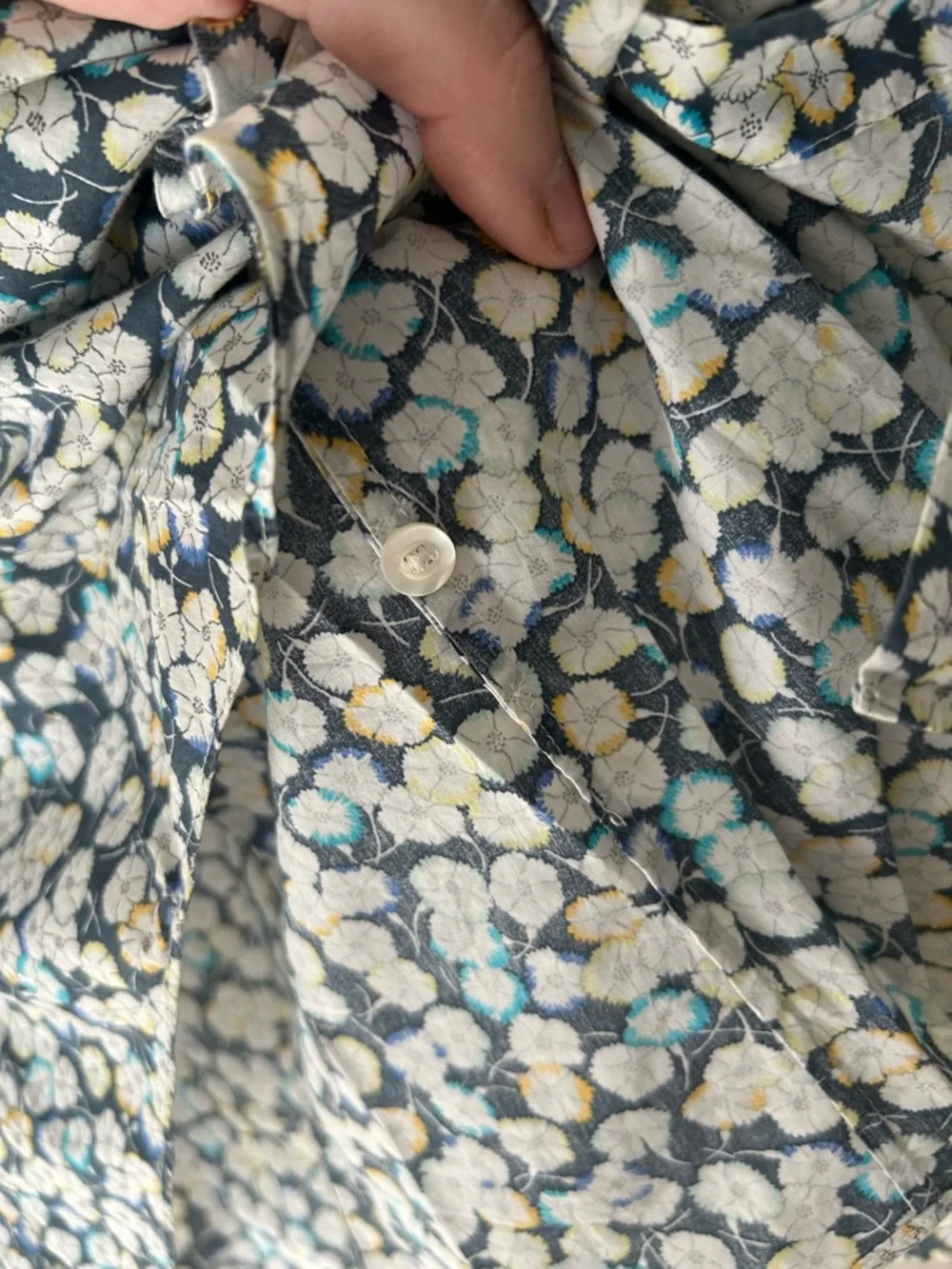 J. Crew 10 Perfect Navy Blue Floral Long Sleeve Cotton Button-Down Shirt - Picture 4 of 6
